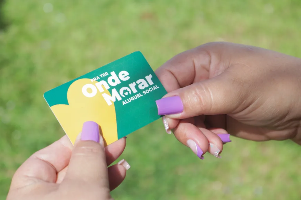 Agehab contempla 100 famílias em Rubiataba, nesta sexta-feira