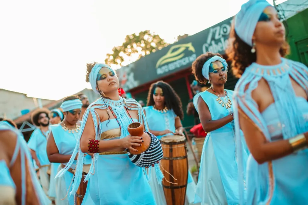 Tambores do Orum Aiyê levam Palmares às ruas no Carnaval de Goiânia