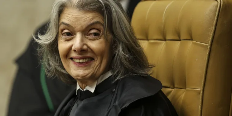 Cármen Lúcia anuncia proposta para atuação de juízes eleitorais