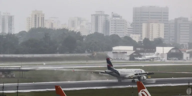 Defesa Civil de SP alerta para temporais desta quinta até sexta