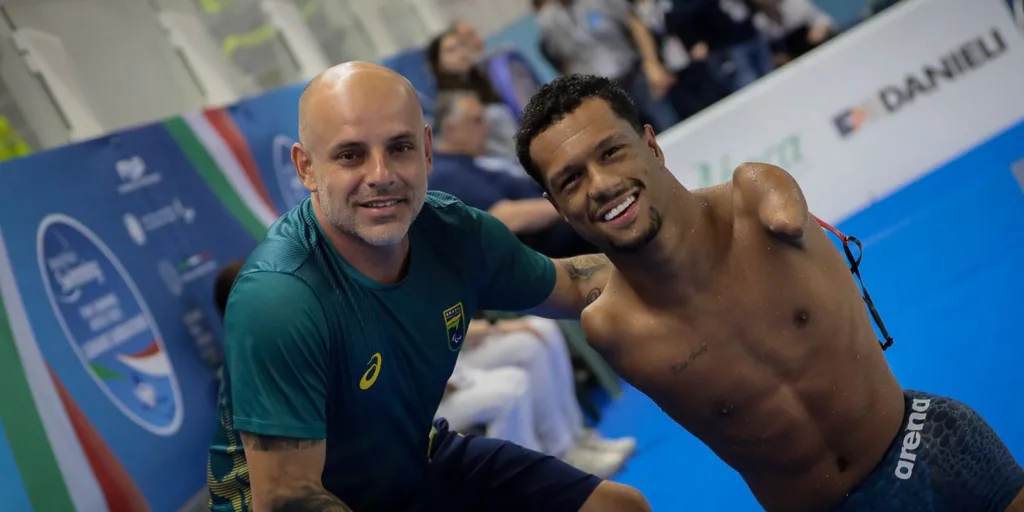 Gabrielzinho lidera natação paralímpica do Brasil no circuito mundial