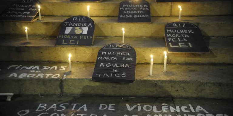 Pela Vida das Mulhers: atos do 8 de março ocupam ruas pelo Brasil