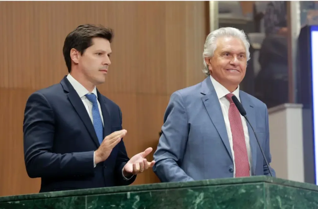 Daniel Vilela assume o Governo de Goiás em solenidade na Assembleia Legislativa
