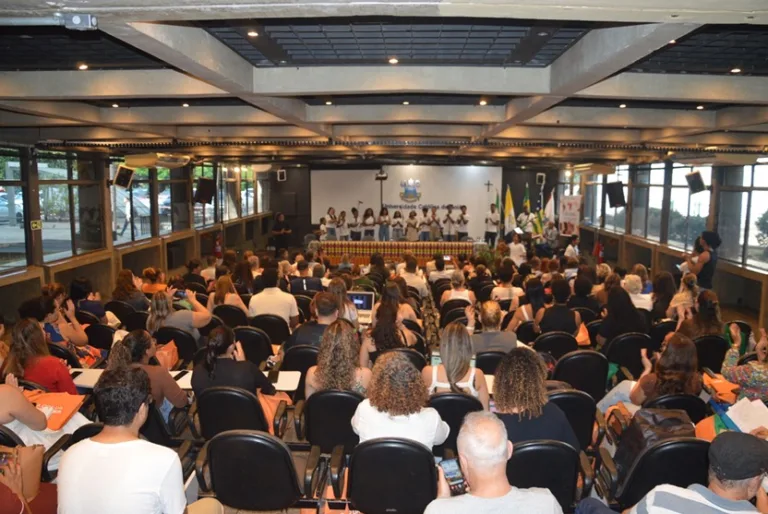 Educação prorroga inscrição para curso sobre Literatura Infantil e Relações Étnico-Raciais
