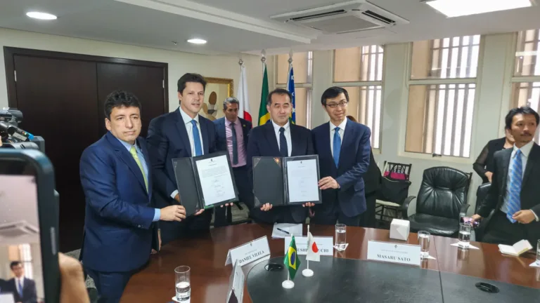 Goiás e Japão selam acordo para desenvolvimento de minerais críticos