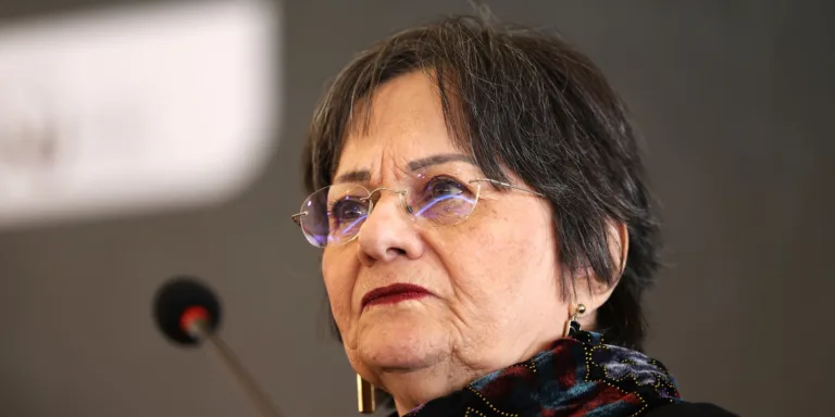 Maria da Penha pede rede direta de apoio para mulheres do interior