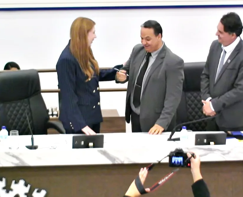 Radialista Nilson Sousa assume vaga de vereador em Anápolis