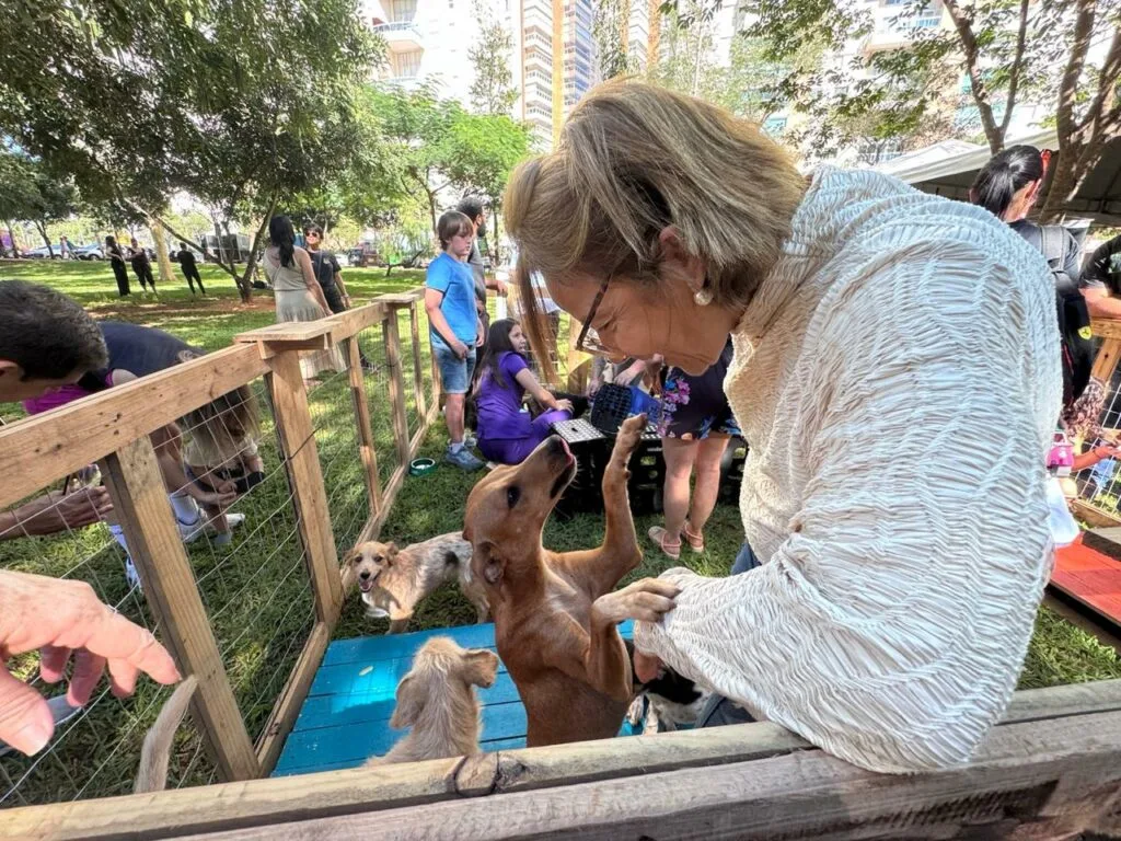 Goiânia amplia ações de proteção animal com adoção e conscientização em evento no Parque Flamboyant