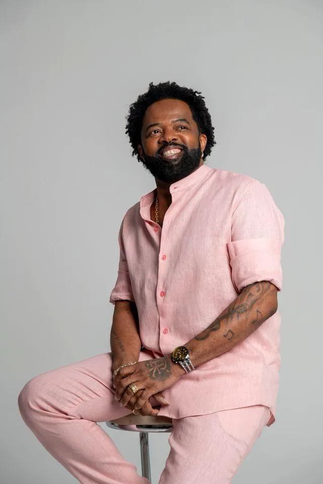 Fica 2026 traz shows de Xande de Pilares e Vanessa da Mata - cantor Xande de Pilares