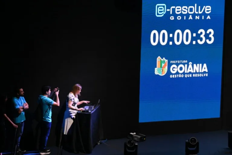 Contadores aprovam e-Resolve, nova plataforma de serviços digitais da Prefeitura de Goiânia