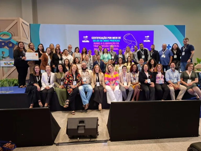 Goiânia recebe certificação nacional por boas práticas no combate a Chagas