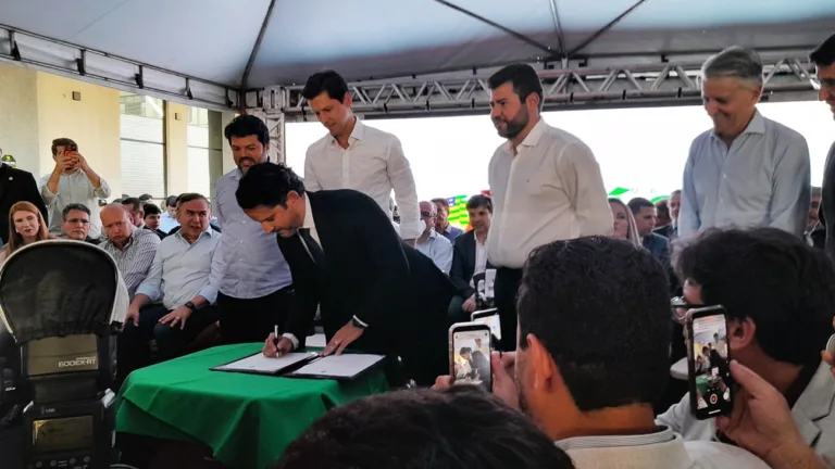 Governador Daniel Vilela empossa Luiz Rosa na presidência da Codego em Anápolis