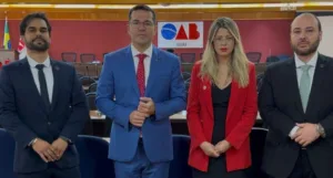 Justiça tranca ação penal contra advogada presa por delegado dentro do próprio escritório