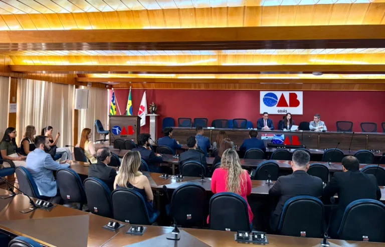 OAB-GO empossa novos diretores de comissões e reforça atuação coletiva da advocacia