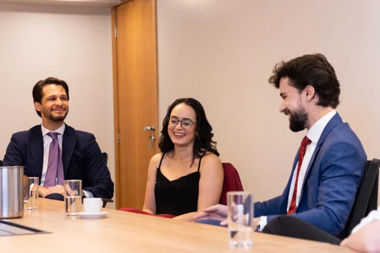 Subcomissão de Estudos Tributários da OAB-GO fortalece formação prática com visita institucional à PGE-GO no Projeto de Mentoria 2026