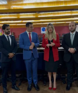 OAB-GO obtém liminar para impedir que delegado atue em causa própria contra advogada presa por ele