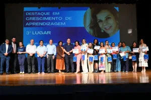 “A educação não é só o futuro, é o presente. Temos que investir hoje”, diz Mabel em entrega do Prêmio Professor Excelência
