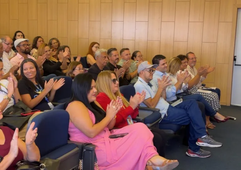 Empossados novos conselheiros de Assistência Social de Goiânia