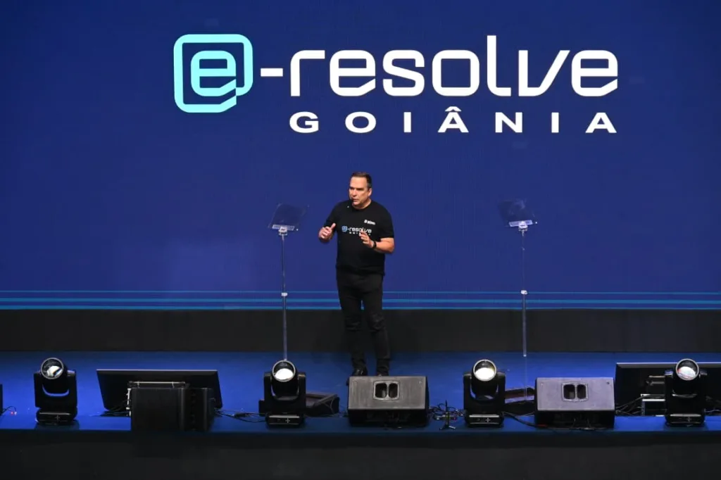 Mabel lança nova plataforma de serviços digitais da Prefeitura de Goiânia