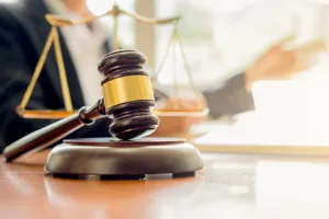 Sem mercancia: TJGO desclassifica tráfico de drogas para uso pessoal e extingue punibilidade