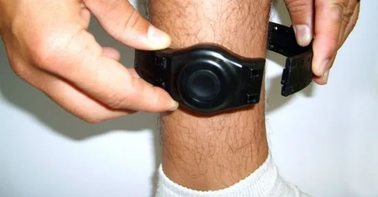 TJGO afasta monitoramento eletrônico no regime aberto por ausência de justificativa específica