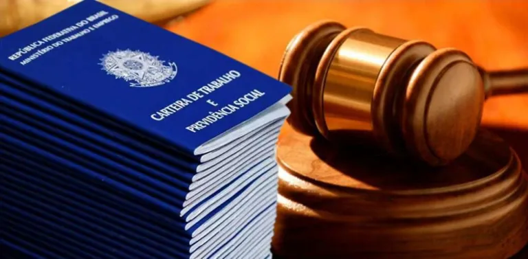 Drogaria é condenada após gestante trabalhar em pé e sem local adequado para descanso