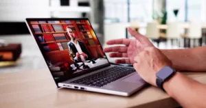 Sustentações orais eletrônicas devem ser consideradas se julgamento for presencial, define TST