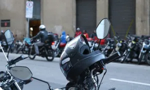 Adicional de periculosidade para motociclistas dispensa regulamentação prévia, define TST