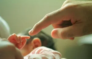 Vereadores de Goiânia aprovam licença-paternidade de 40 dias para servidores