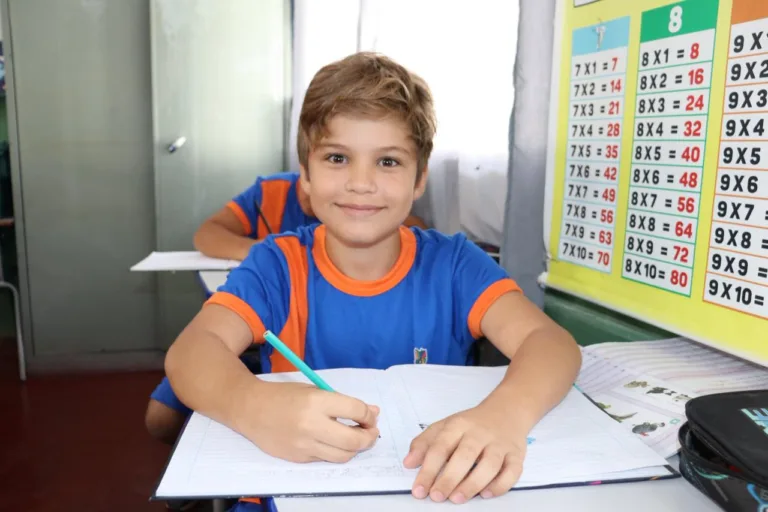 Mais de 36 mil estudantes da rede municipal participam de avaliação de produção de texto, nesta quarta-feira (27/5)