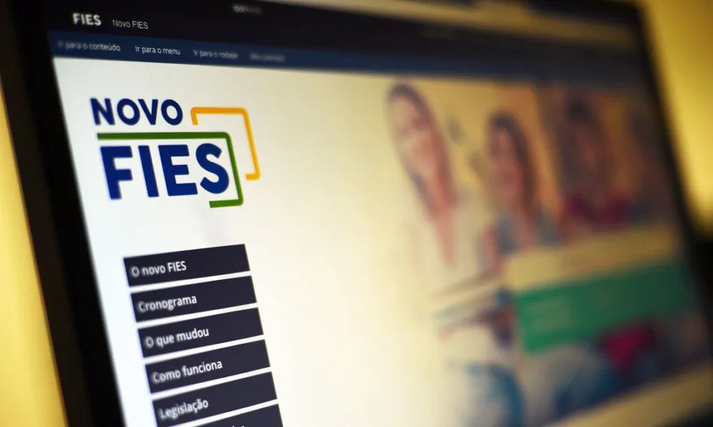 Caixa terá de respeitar renegociação do Fies e indenizar estudante por cobrança indevida