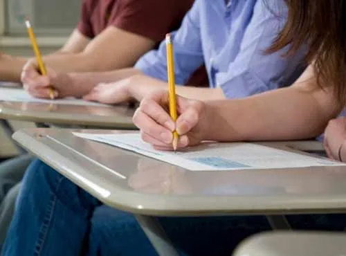 Projeto propõe tornar obrigatório o ensino de processo legislativo nos cursos de Direito