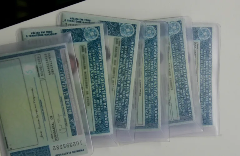 Alego aprova em definitivo isenção de taxa de CNH para policiais e integrantes da Polícia Científica