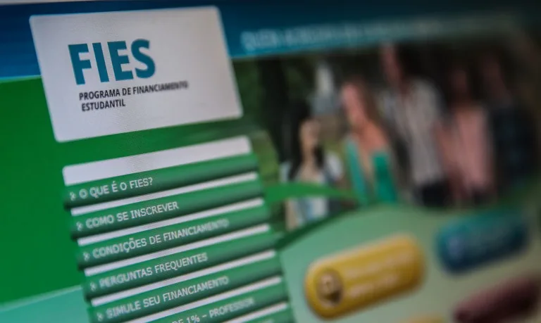 Programa Desenrola Fies prevê desconto de até 99% das dívidas; confira regras