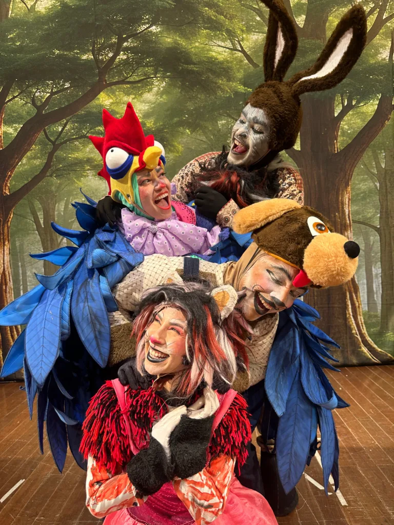 Domingo Tem Teatro é opção de lazer gratuita para famílias e pets na Rua do Lazer