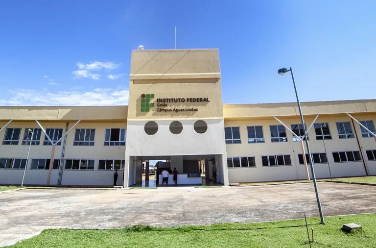 fachada ifg aguas lindas