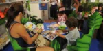 Estudo revela que 53% das famílias raramente leem para criança