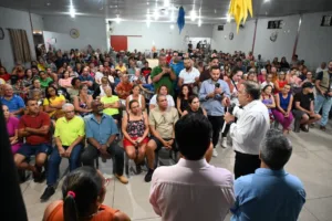 Mabel entrega escrituras a famílias do Residencial Goiânia Viva