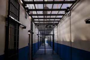 Supremo vai definir se recolhimento domiciliar noturno pode ser abatido da pena