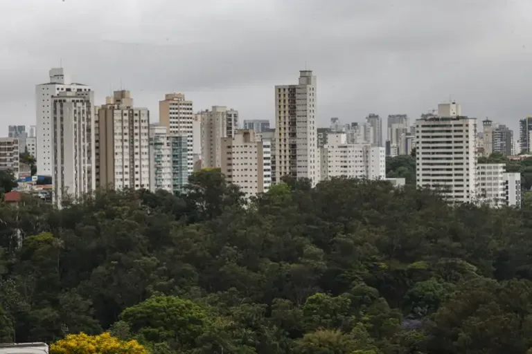 STF vai discutir possibilidade de município fixar alíquotas de IPTU em função da área do imóvel