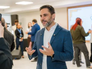 Simeyzon anuncia pré-candidatura a deputado estadual em 2026