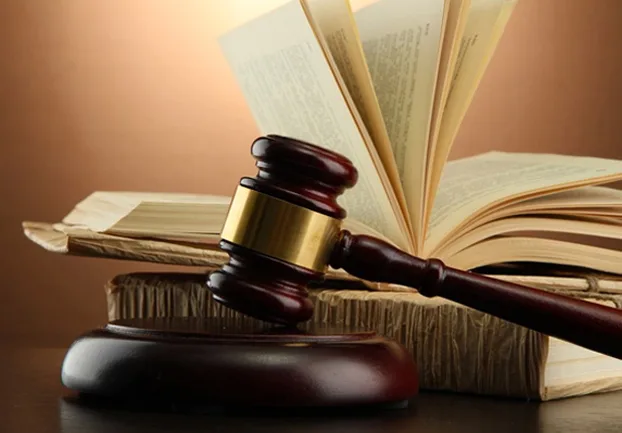 Justiça valida busca e apreensão realizada às 5h30 e determina recebimento de denúncia