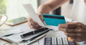 Santander alega dívida de cartão de crédito de mais de R$ 932 mil, mas apresenta fatura zerada e perde ação contra cliente de Goiânia