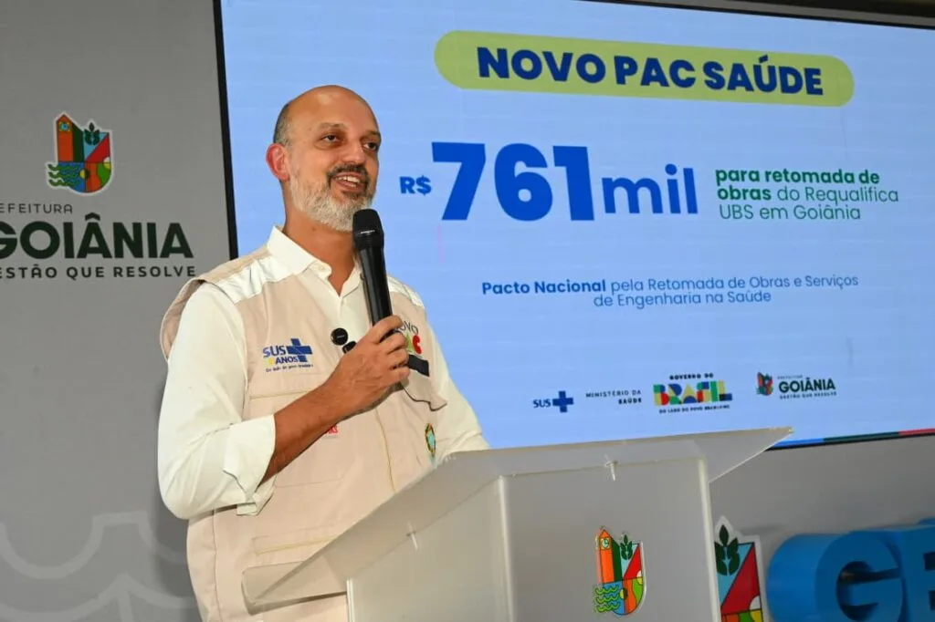 Prefeito Sandro Mabel recebe mais de R$ 761 mil para retomar obras em unidades básicas de saúde