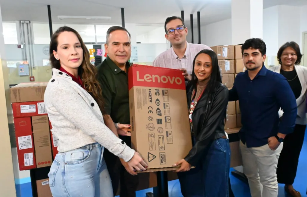 Mabel entrega 1,5 mil computadores para ampliar eficiência do atendimento nas unidades de saúde