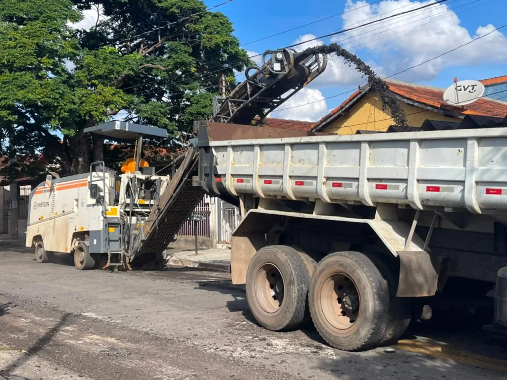 Prefeitura de Goiânia inicia recapeamento em 13 ruas de Campinas