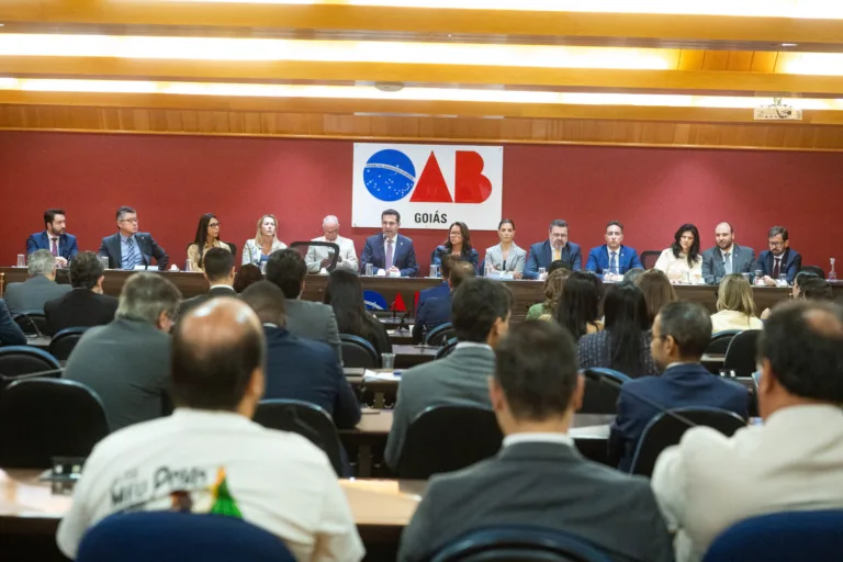 OAB-GO debate caminhos para a Reforma do Judiciário e defende prerrogativas, liberdade de expressão e acesso à justiça