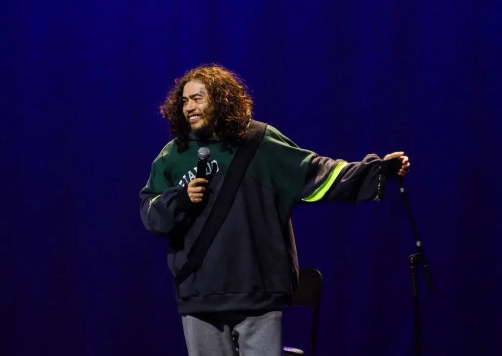 Whindersson Nunes apresenta novo show de humor em Anápolis