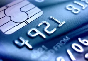 Banco do Brasil terá de indenizar consumidora por cobranças em cartão que não foi desbloqueado
