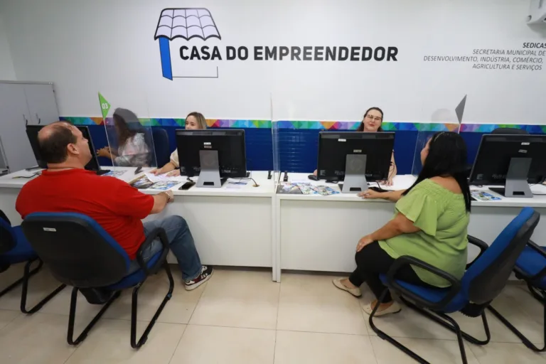 Prefeitura de Goiânia orienta sobre novo CNPJ e formaliza mais de 500 pequenos negócios em julho